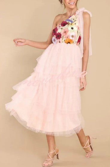 Nour | Partykleid mit Korsett-Design und Mesh-Details für Frauen