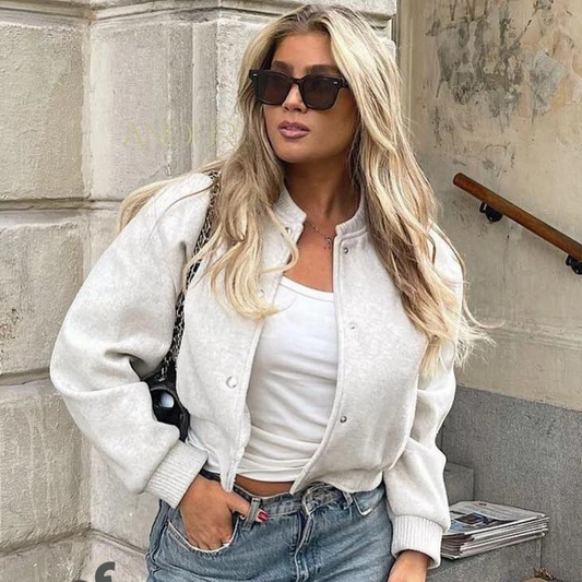 Rosalyn | Bomberjacke in Kurzform mit cleanem Design für Frauen