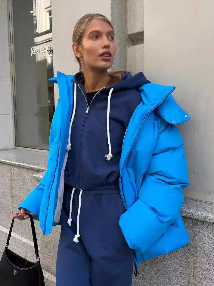 Jana – gepolsterte baumwolljacke mit kapuze und kurzer passform