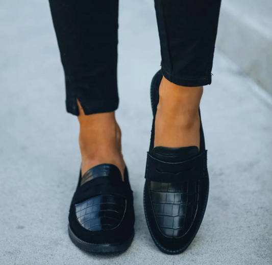 Davina | Loafer mit Kroko-Prägung und Zierspange für Frauen