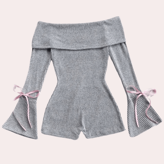 Georgiana | Strick-Combishort mit Schulterfreiheit und Schleifendetail für Frauen