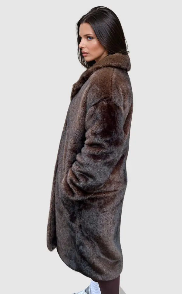 Lucy langer kunstfell-mantel – luxuriöser winterstil