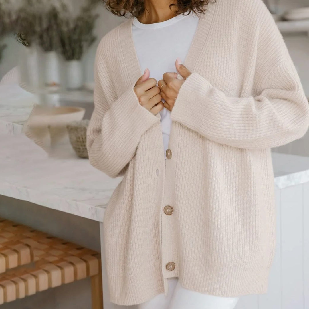 Ylva | Strickjacke mit kaschmirähnlichem Griff für Frauen