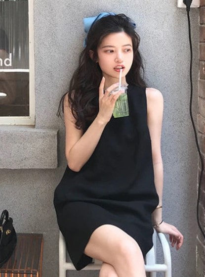 Hildegarde | Minikleid mit schlichter Eleganz und modernem Schnitt für Frauen