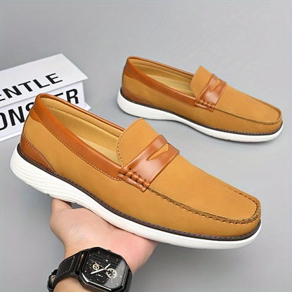 Hochwertige herren-loafer aus leder – elegantes schuhdesign