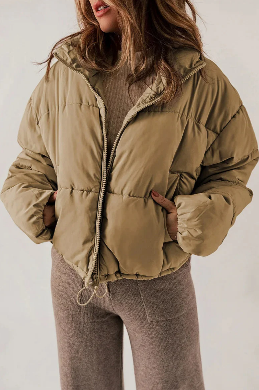 Lia – moderne daunenjacke aus hochwertigem material
