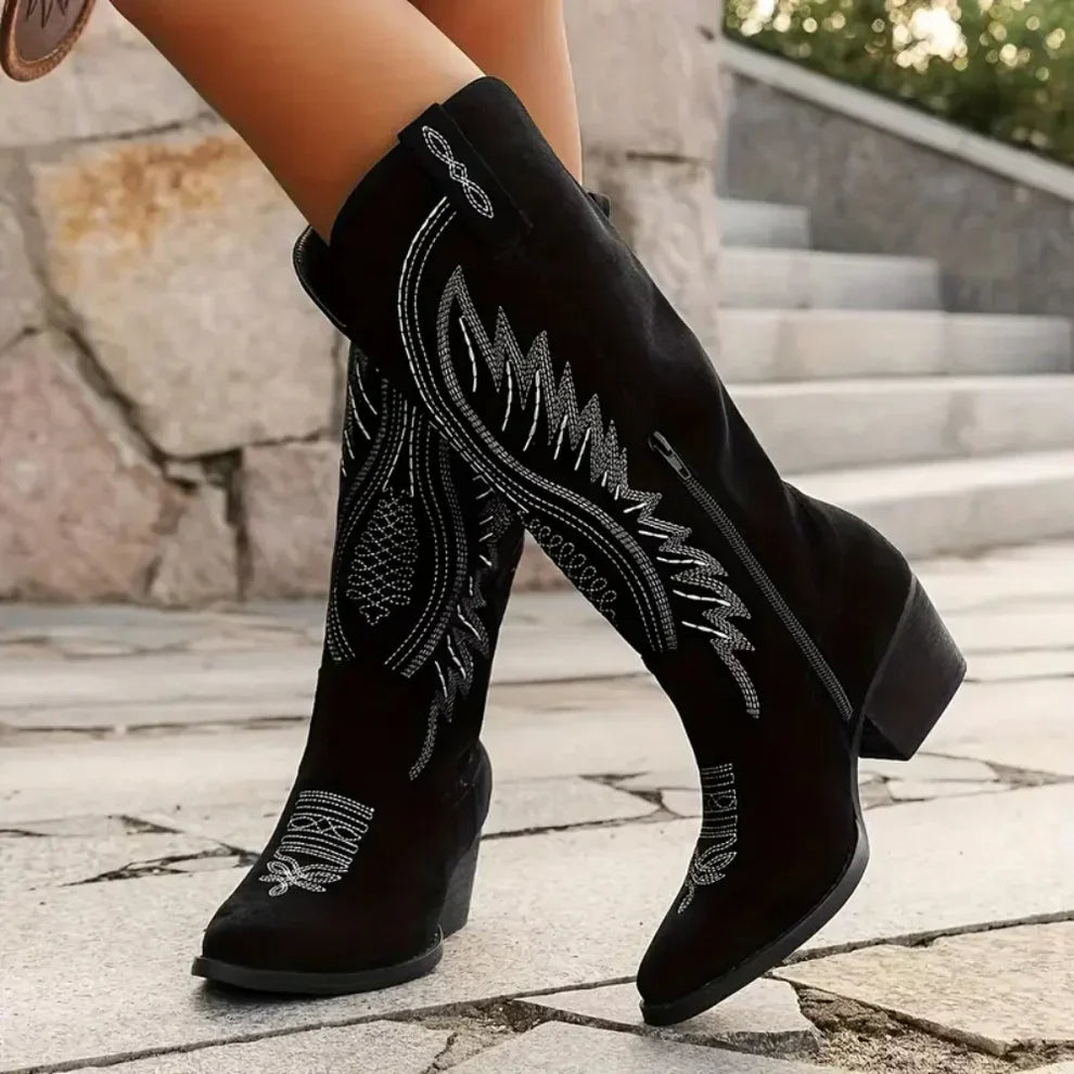 Kniehohe westernstiefel für damen mit stickerei