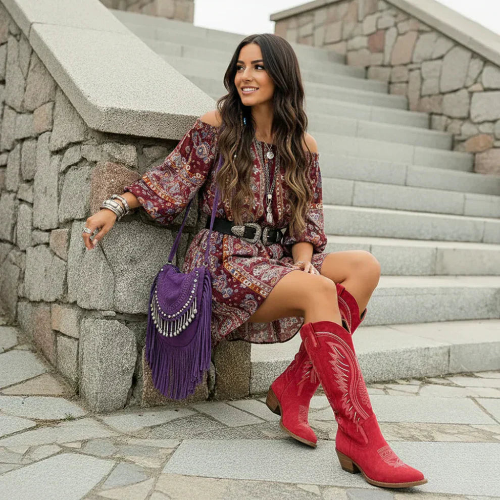 Kniehohe westernstiefel für damen mit stickerei