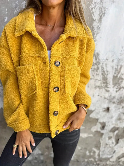 Yasmine | Kurzjacke aus Teddyfleece mit Knopfleiste für Frauen