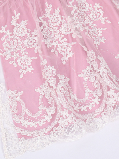 Snoh | Dirndl kleid mit Spitzenschürze und Satinband für Frauen