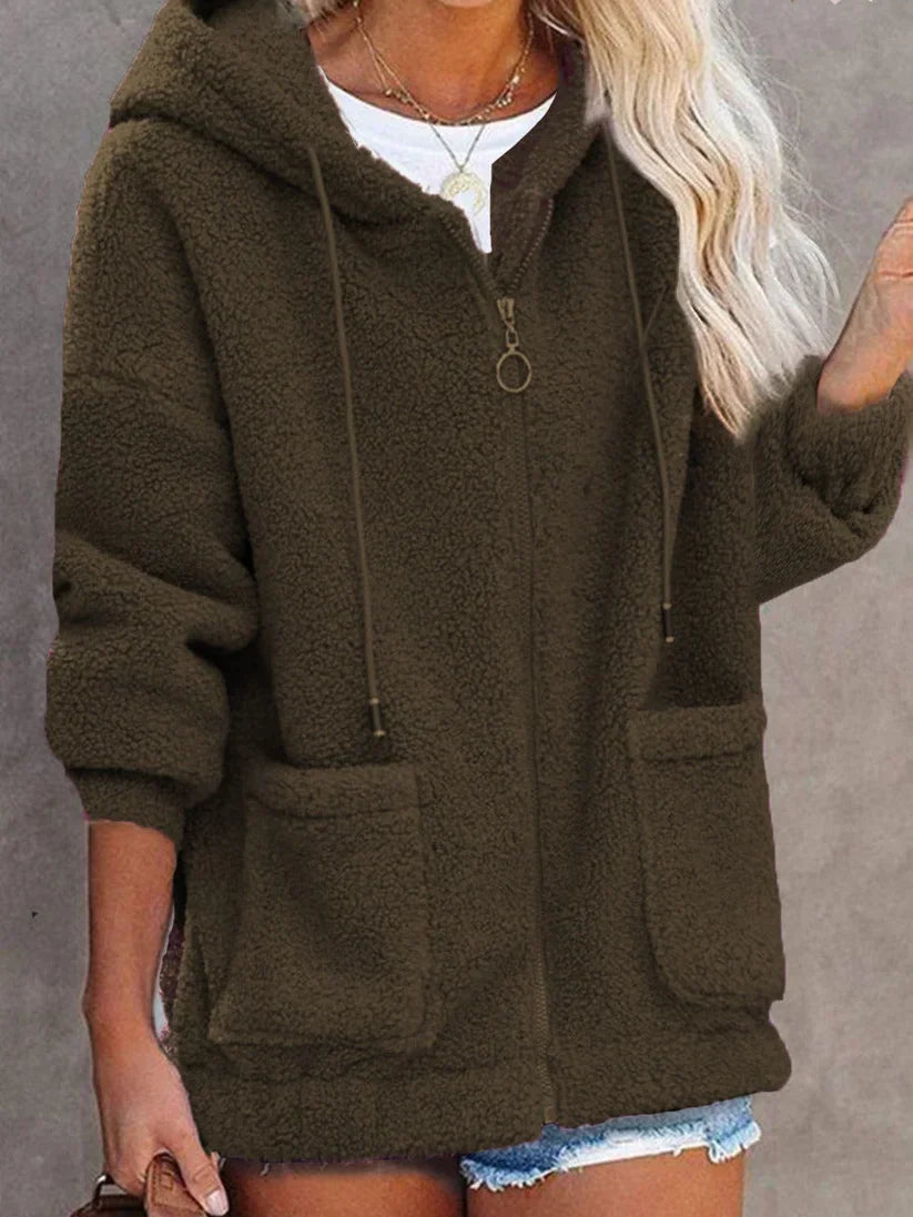 Freya – sherpa-jacke mit plüschoptik, zipper und oversized fit