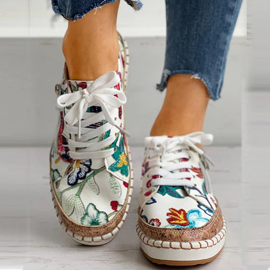 Santorini flower sneaker trend  der saison